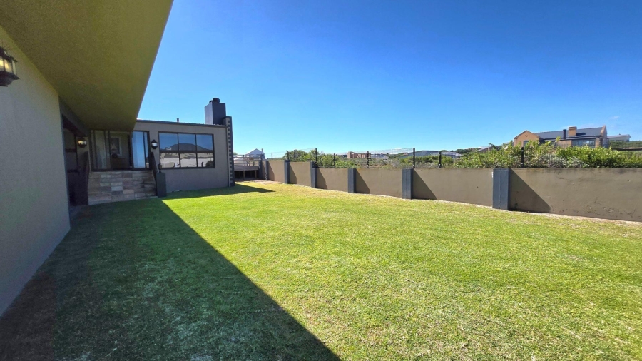 4 Bedroom Property for Sale in Kleinbaai Western Cape